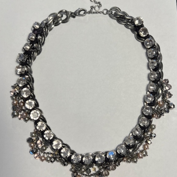 Ann Taylor Statement Necklace - Picture 2 of 3